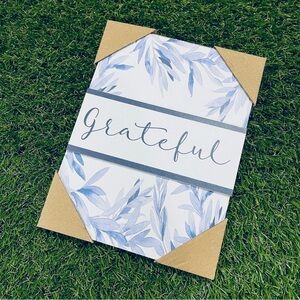 Elegant Blue and White 'Grateful' Wall Art